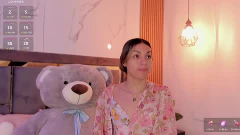 Snapshot of doll_isa_ chatting on 04/05/26, 08:39 doll_isa_ online show from 04/05/26, 08:39