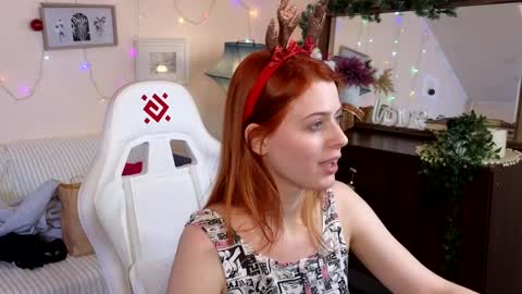 Snapshot of doll_lesli chatting on 12/26/24, 06:22 Your doll Lesli online show from 12/26/24, 06:22