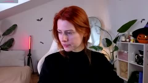 Snapshot of doll_lesli chatting on 11/05/25, 08:36 Your doll Lesli online show from 11/05/25, 08:36