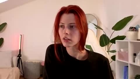 Your doll Lesli online show from 12/19/25, 09:27