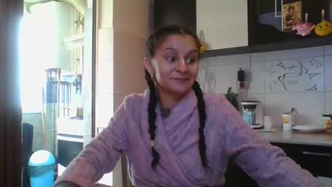 dol online show from 02/08/25, 09:46