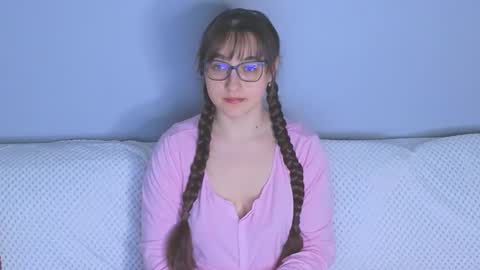 Tessa online show from 03/09/26, 03:05