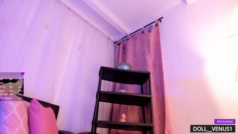 Roxana  independent model can you help me reach 100 hands up uwu online show from 01/21/25, 01:50