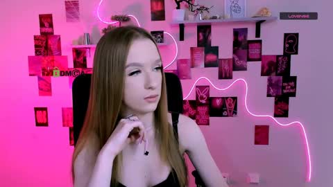 doll_vey online show from 05/08/26, 09:03