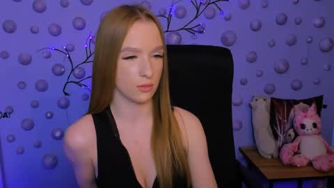 doll_vey online show from 05/20/26, 09:04