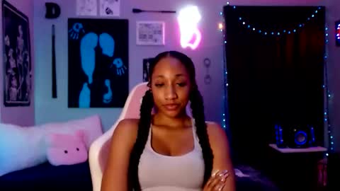 Snapshot of dollfacebeauty_x chatting on 03/29/26, 02:22 Princess DollfaceBeauty online show from 03/29/26, 02:22