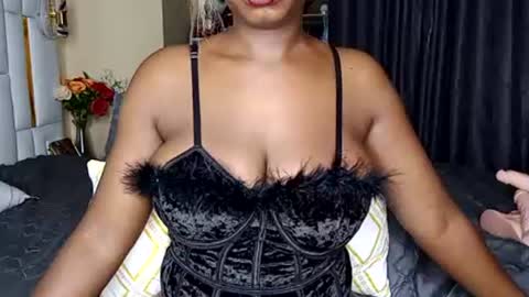 Snapshot of dolllux_gee chatting on 07/11/26, 11:50 Gee Independent Model EATUTC3 11PM-3AM 2AM-6AM online show from 07/11/26, 11:50