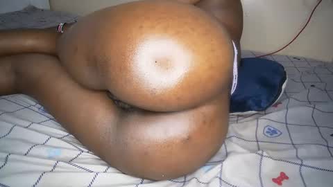 dollqueen_ online show from 09/24/25, 03:43