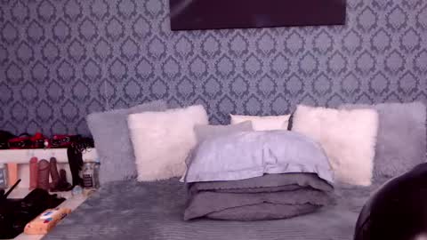 Dolly online show from 03/05/25, 05:07