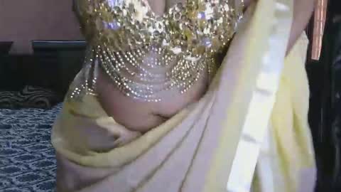 dolly_2 online show from 10/09/25, 03:59