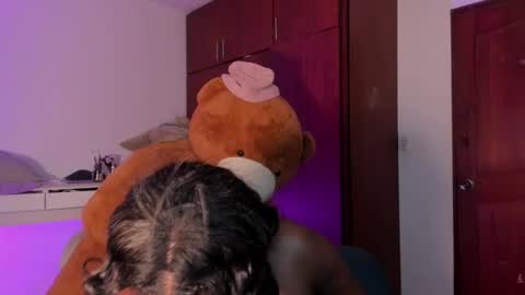 emily --  online show from 09/17/25, 11:34