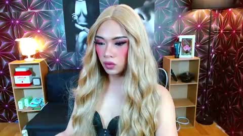 dolly_sweet_sabrina online show from 02/23/25, 07:28