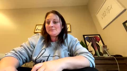 Snapshot of dollydimplez chatting on 03/03/25, 11:56 Dolly online show from 03/03/25, 11:56