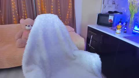 Dollya online show from 03/07/25, 08:56