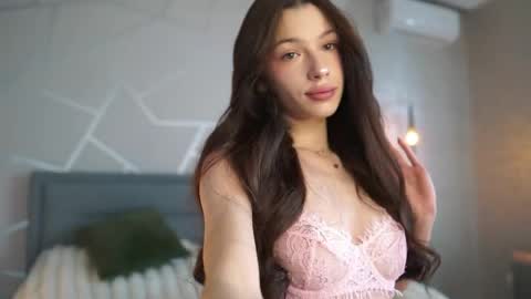 Dolly online show from 04/21/26, 12:44