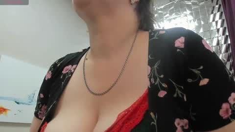 DoloresSea online show from 02/16/25, 05:15