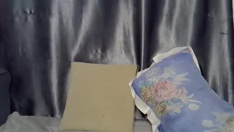 Snapshot of dolsexy chatting on 04/05/26, 06:21 dolsexy online show from 04/05/26, 06:21