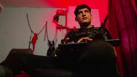 Diego Castell online show from 12/02/25, 09:21