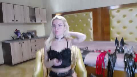 domcaprisse online show from 02/19/26, 12:34