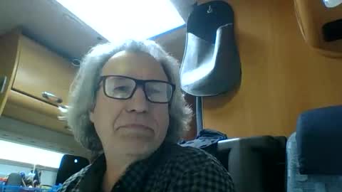 domiande online show from 02/09/26, 09:46