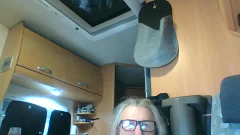 domiande online show from 02/09/26, 09:52