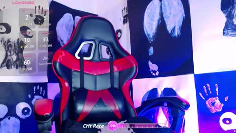 Snapshot of domina_lia chatting on 10/29/25, 02:36 Domina Lia online show from 10/29/25, 02:36