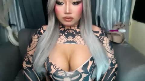 dominant10inchcock online show from 11/18/25, 09:47