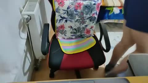 Snapshot of dominantboy77 chatting on 02/12/25, 10:26 dominantboy77 online show from 02/12/25, 10:26