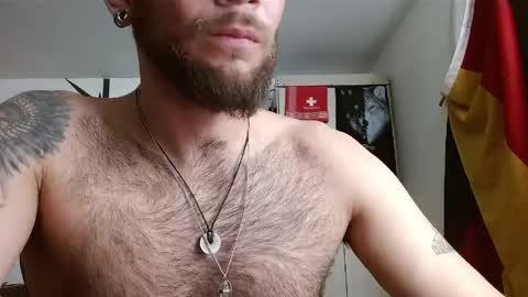 Logan - INDEPENDET MODEL online show from 04/12/26, 02:55