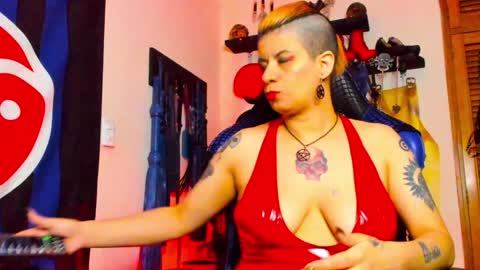Dom Blue online show from 01/06/25, 02:36