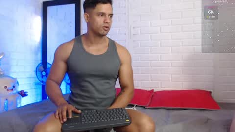 Dominc berry online show from 01/18/25, 01:29