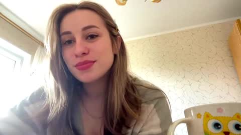 Snapshot of domingadandridge chatting on 04/08/26, 08:14 Mia online show from 04/08/26, 08:14