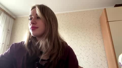 Snapshot of domingadandridge chatting on 04/12/26, 08:08 Mia online show from 04/12/26, 08:08