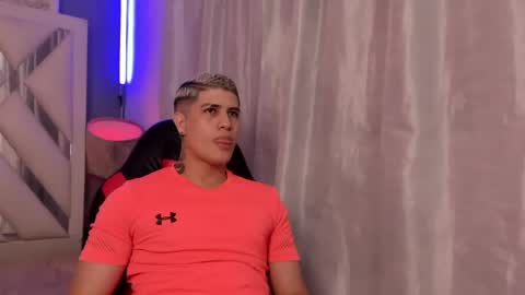 DOMI online show from 04/18/26, 04:16