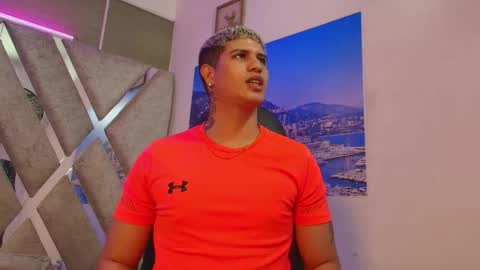DOMI online show from 05/01/26, 03:44