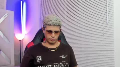 DOMI online show from 06/03/26, 03:53