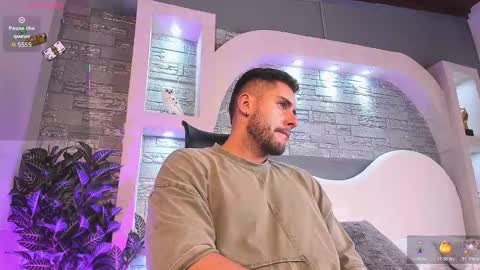 dominic de luca online show from 12/02/25, 03:34