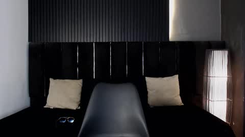 Snapshot of dominic_ghost chatting on 09/10/25, 12:43 Dominic online show from 09/10/25, 12:43