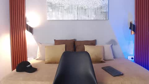 Snapshot of dominic_ghost chatting on 09/21/25, 09:49 Dominic online show from 09/21/25, 09:49