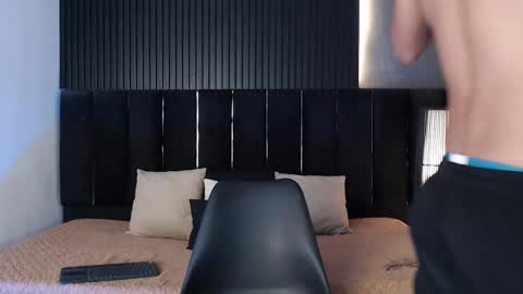 Snapshot of dominic_ghost chatting on 10/02/25, 10:17 Dominic online show from 10/02/25, 10:17