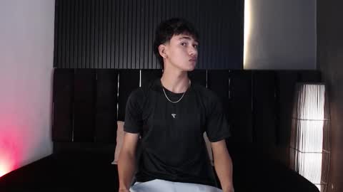 Snapshot of dominic_ghost chatting on 01/08/26, 03:31 Dominic online show from 01/08/26, 03:31