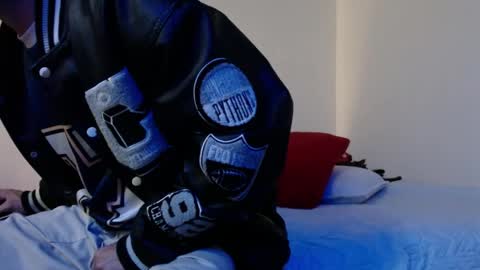 DOMINIC AND ANDREW online show from 04/11/26, 07:35