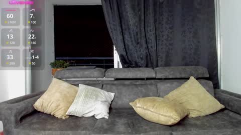 SANTI  independent model online show from 12/20/24, 11:37