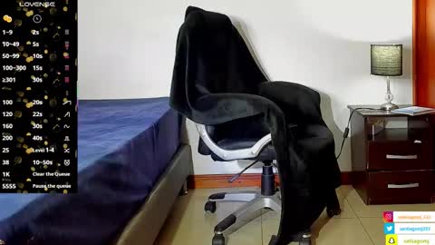 Snapshot of dominic_joness chatting on 02/05/26, 01:21 SANTI independent model online show from 02/05/26, 01:21