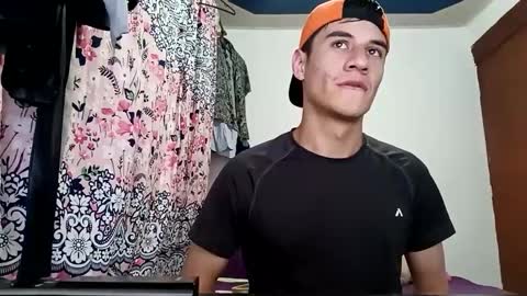 Snapshot of dominic_radccliffe chatting on 12/21/24, 01:26 Your real love online show from 12/21/24, 01:26