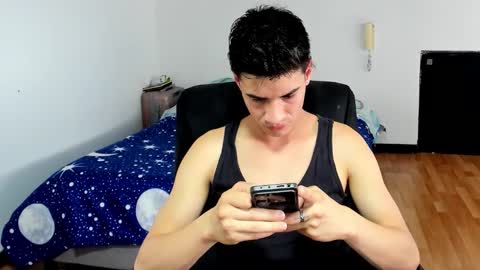 Snapshot of dominic_radccliffe chatting on 11/17/25, 07:30 Your real love online show from 11/17/25, 07:30