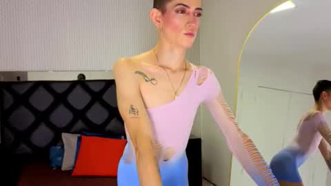 Dominic online show from 10/07/25, 02:58