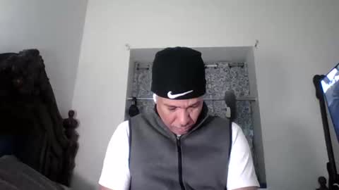 luis online show from 03/29/26, 08:09