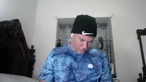 Snapshot of dominicanorico chatting on 05/16/26, 11:57 luis online show from 05/16/26, 11:57