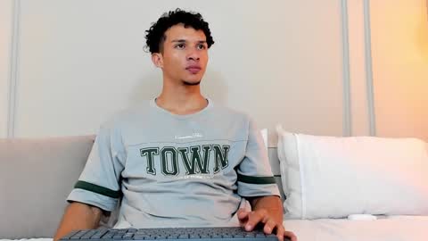 Dominick Star online show from 12/20/24, 03:36